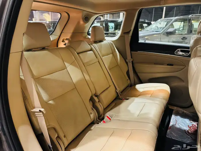 جراند شيروكي 2020 ليمتد ( عرض خاص ) 11