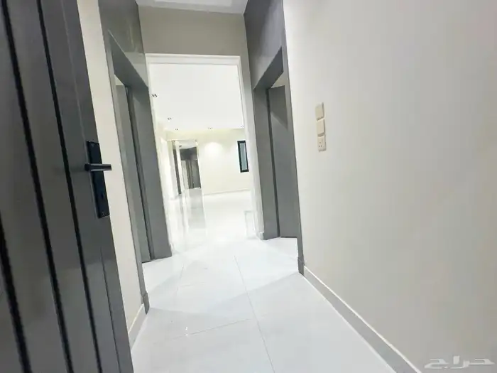 للبيع شقق مودرن أرضي وعلوي غرب الخميس وسط الخدمات 7