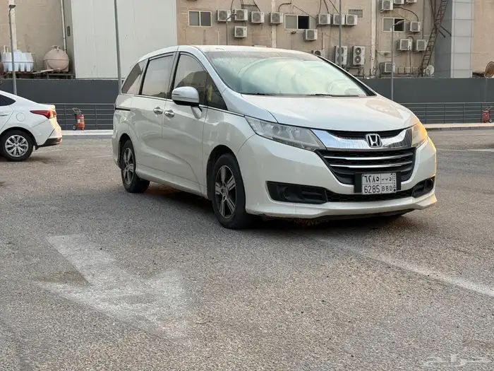 هوندا ادوسي 2016 1