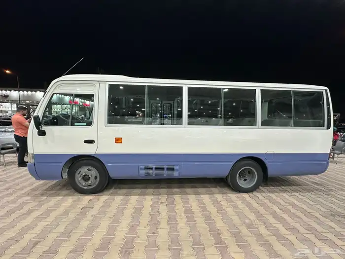 تويوتا باص كوستر موديل 2010 بنزين 3