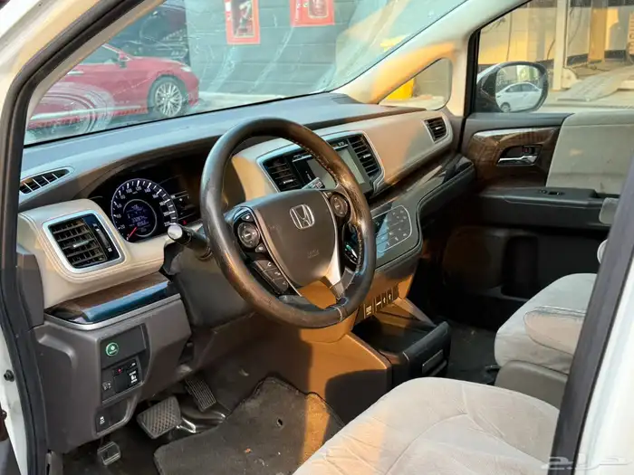 هوندا ادوسي 2016 5