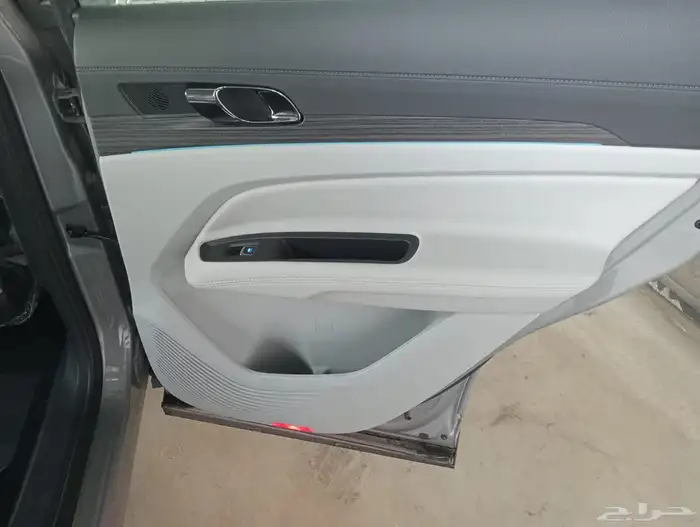 فورد تيرتيوري تيتانيوم بلس 2025 11