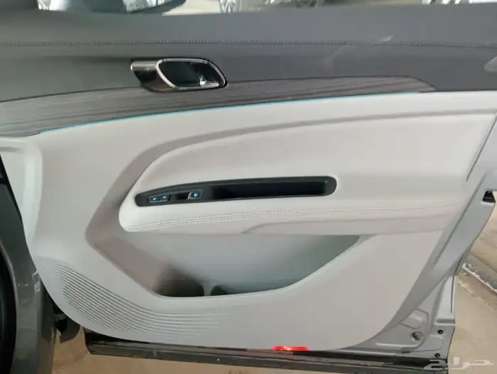 فورد تيرتيوري تيتانيوم بلس 2025 18