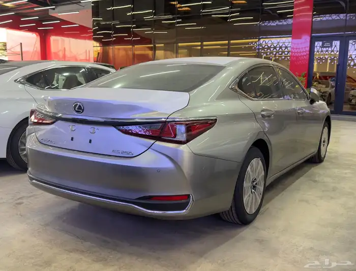 لكزس ES 250 AA موديل 2025الاقل سعرا 3