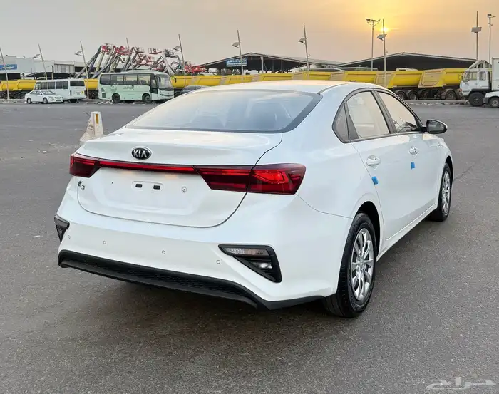 كيا K3 ( بنزين ) 2021 شبه جديدة للبيع 3