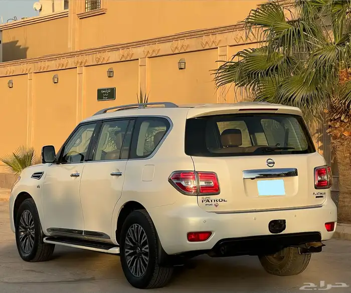 نيسان باترول بلاتينوم 2014 سعودي 24