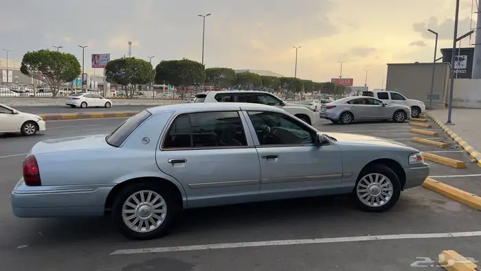 جراند ماركيز 2009 2