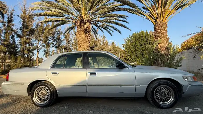 فورد ماركيز 2001 نظيف 1