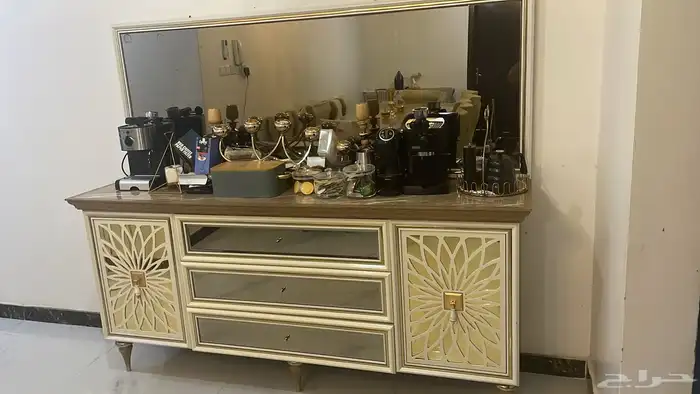 طاولة طعام كبيرة للبيع 4