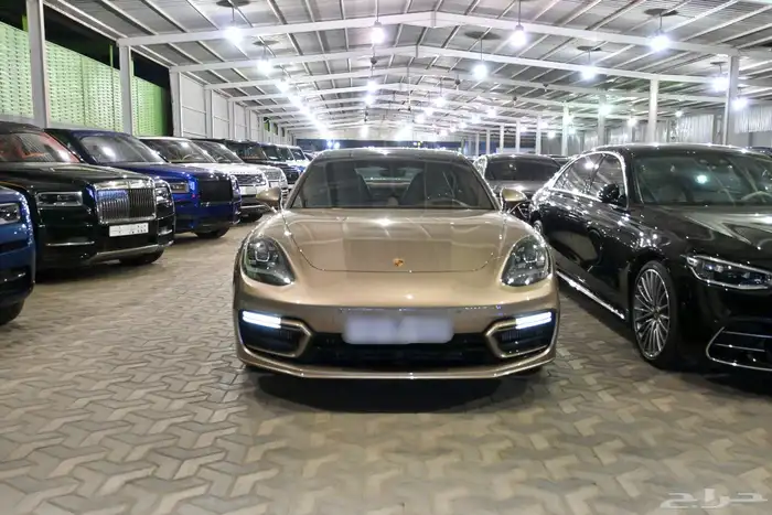 بورش باناميرا Panamera executive 2022 ضمان وصيانه مجانيه 1