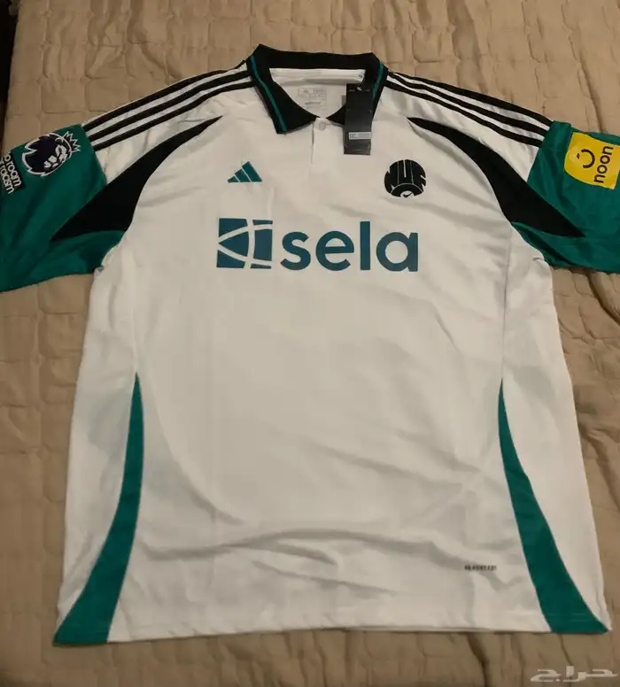 طقم نيوكاسل الاحتياطي 24 25 0