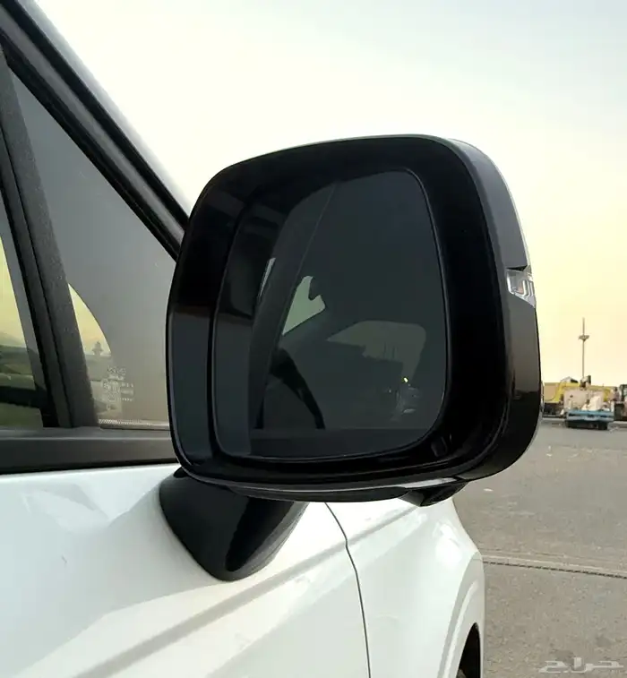 كيا كارنفال 2023 ( بنزين ) نص فل شبه جديدة 9