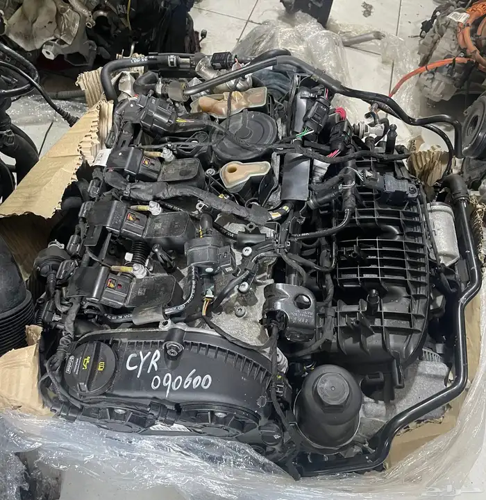 قطع غيار اودي بجميع فئاتها بنزين وكهرباء مستورد 40