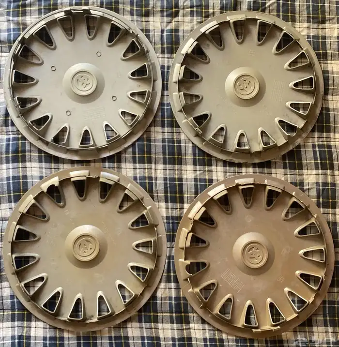 البيع طيس كامري اصلي 2006 1