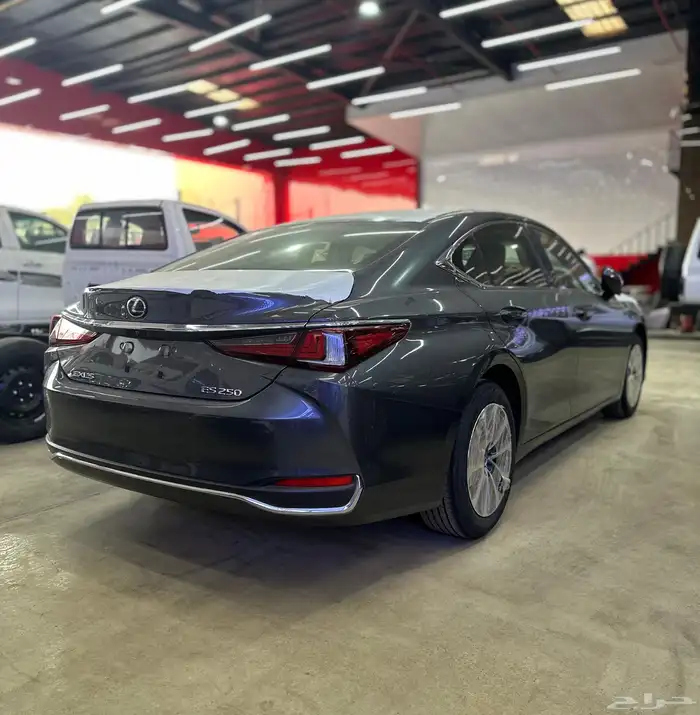 لكزس ES250 موديل 2025 - الاقل سعرا 3