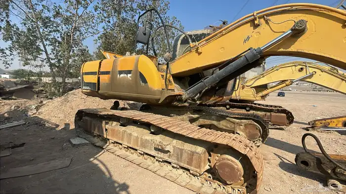 ورشة صيانة معدات ثقيلة 1