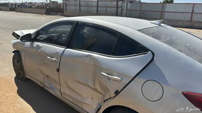 هونداي افانتي 2018 مصدومه 13