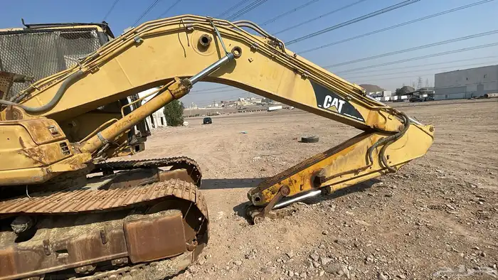 ورشة صيانة معدات ثقيلة 8