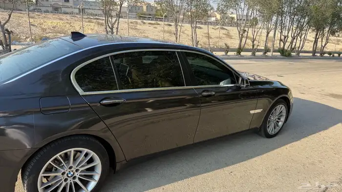 بي ام دبليو 730 il BMW 4