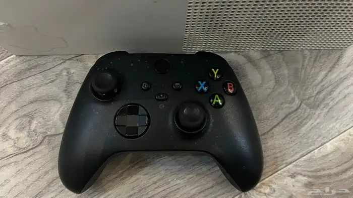 اكس بوكس اس ون تيرا نظيف جدا للبيع مستعجل 4