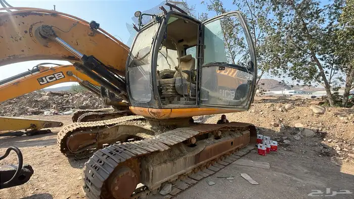 ورشة صيانة معدات ثقيلة 3