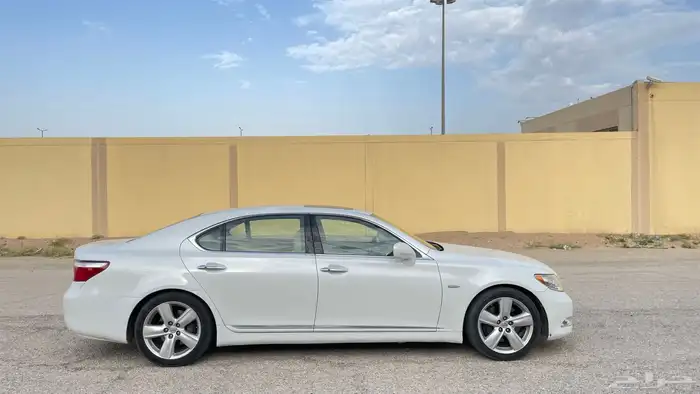 لكزس للبيع 15