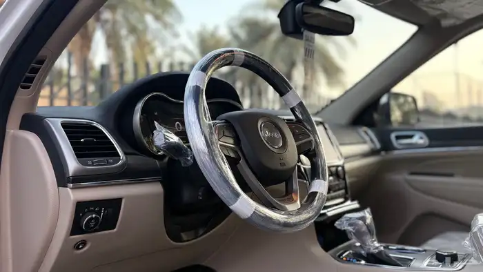 جيب جراند شروكي 2021 Limited ( ممشى قليل نظيف جدا  ) 25