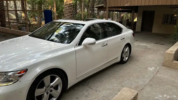 لكزس LS460 2010 6