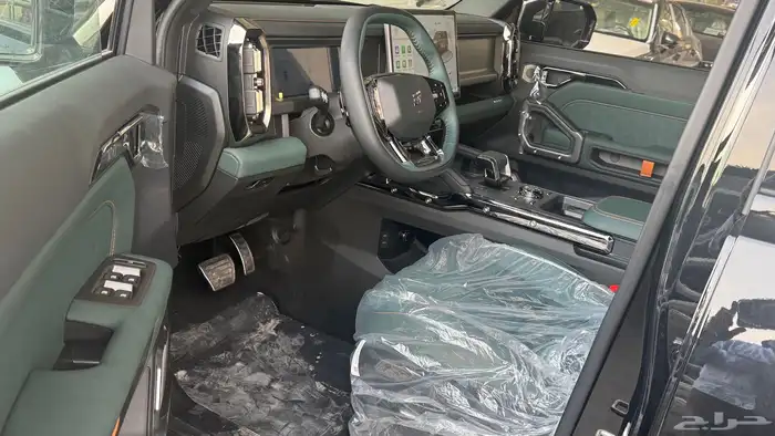 جيتور T2 موديل 2026 لون اسود داخلي زيتي 2