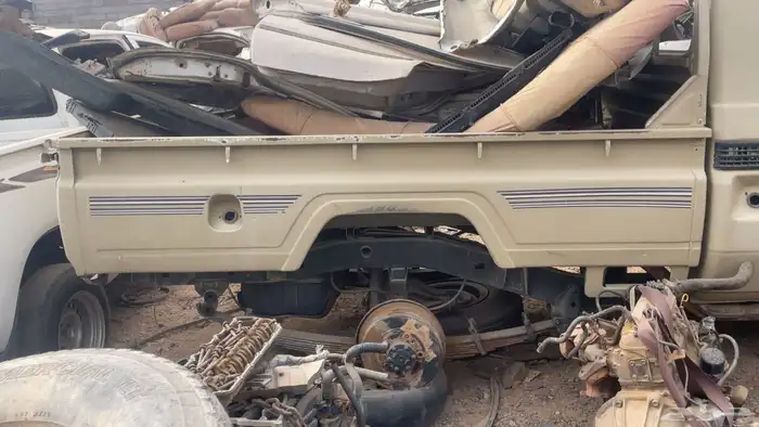 حوض سيارات هايلوكس وشاص 8