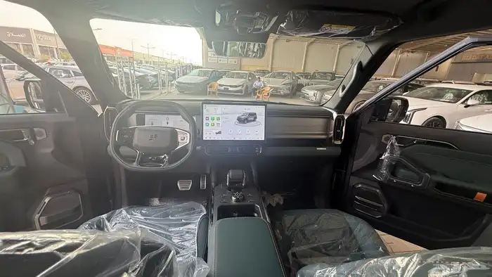 جيتور T2 موديل 2026 لون اسود داخلي زيتي 4