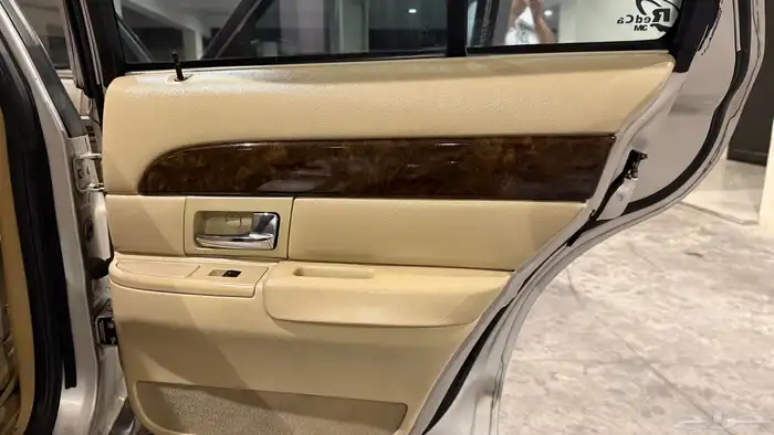 جراند ماركيز 2011 امريكي 14