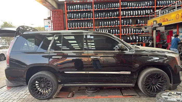 جنوط Vortek نظيفة جدا  مع كفرات مقاس22 0