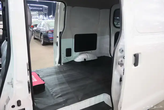 تويوتا لايت اس بنزين قير عادي 2024 عداد 300 كم بسعر 62.000 15