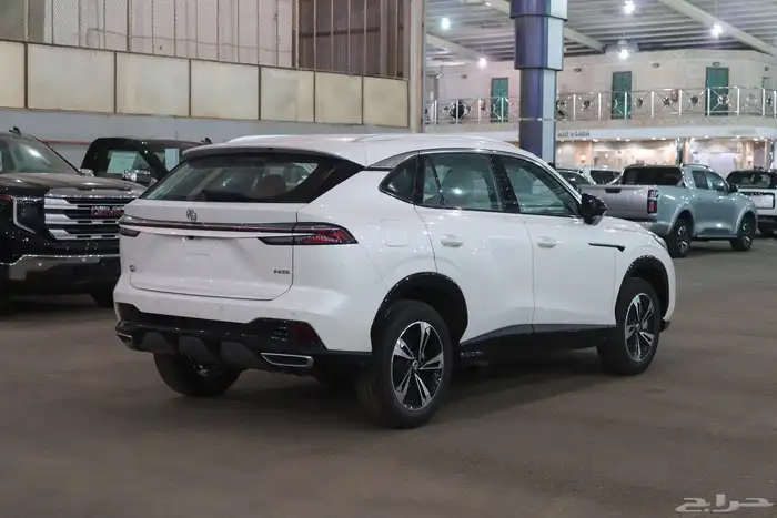 ام جي HS ستاندر الشكل الجديد موديل 2025 بسعر 79.350 3