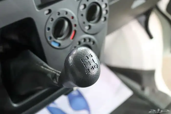 تويوتا لايت اس بنزين قير عادي 2024 عداد 300 كم بسعر 62.000 12