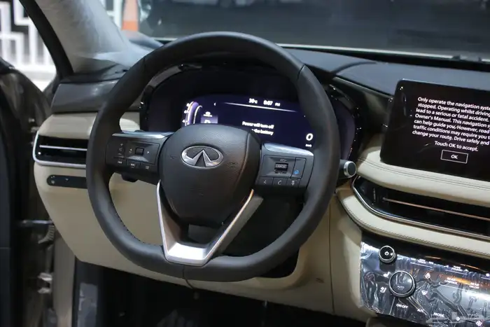 متوفر انفنيتي QX60 لكجرى موديل2023 سعودي بافضل سعر 3