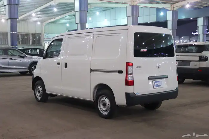 تويوتا لايت اس بنزين قير عادي 2024 عداد 300 كم بسعر 62.000 3