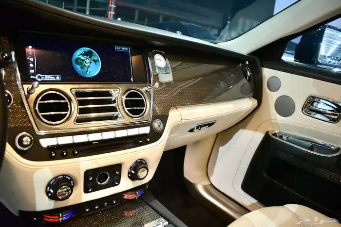 رولز رويس قوست 2019 بلاك بادج 11