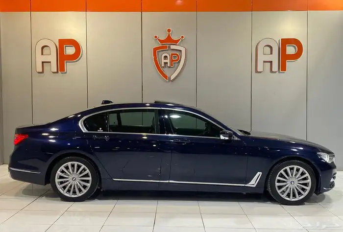 بي أم دبليو 2018 730Li(عداد قليل ) بحالة ممتازة 5