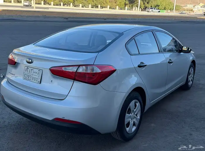 كيا سيراتو 2016 مخزنه 1.6L 4