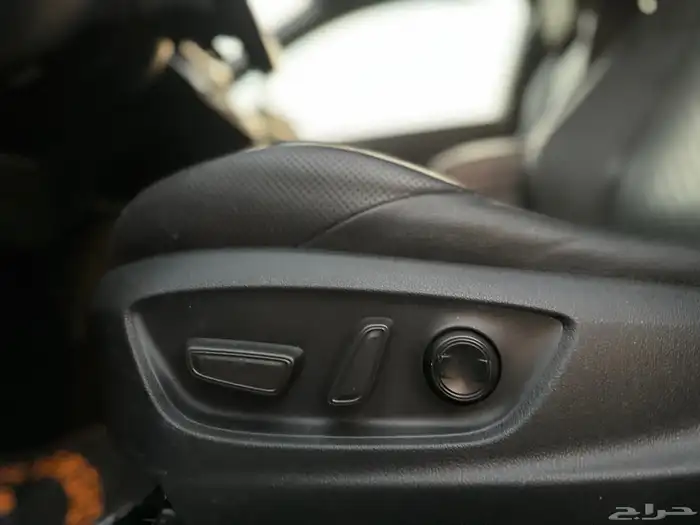 تويوتا C-HR موديل 2020 سعودي هايبرد 37