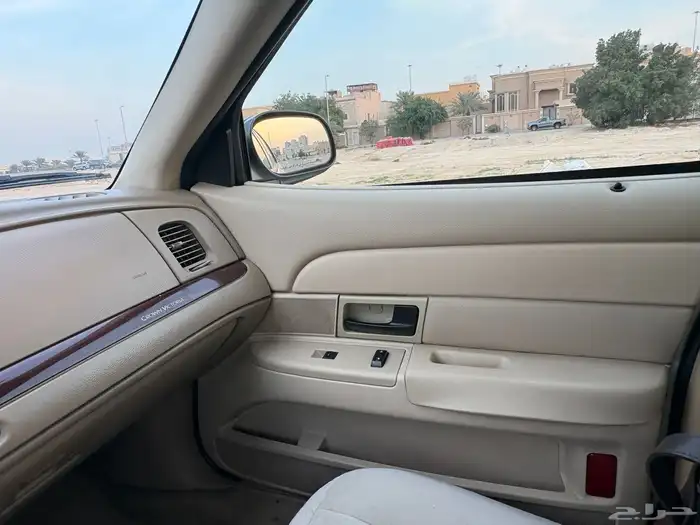 كراون فكتوريا موديل 2011 نظيف 11