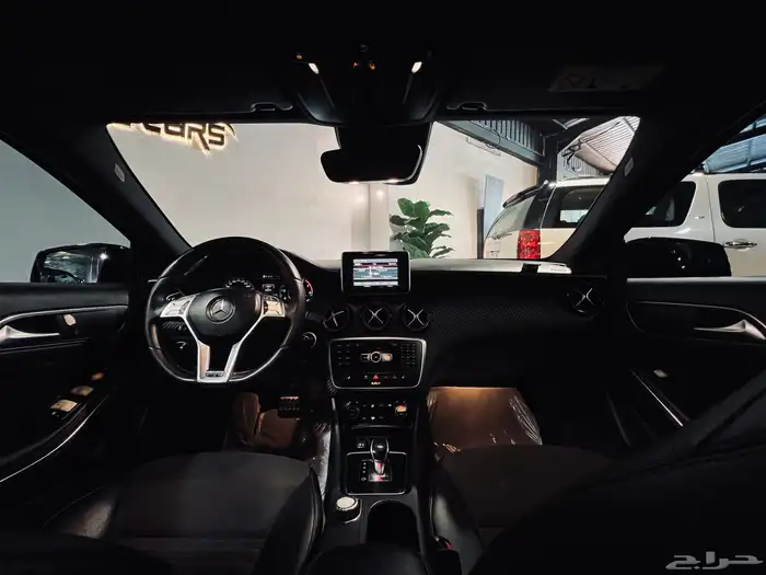 مرسيدسA45 2015 AMG (عرض خاص) 13