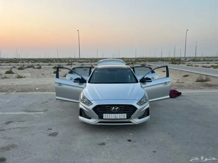 سوناتا سمارت فضي نظيف جدا  للمستخدم 26