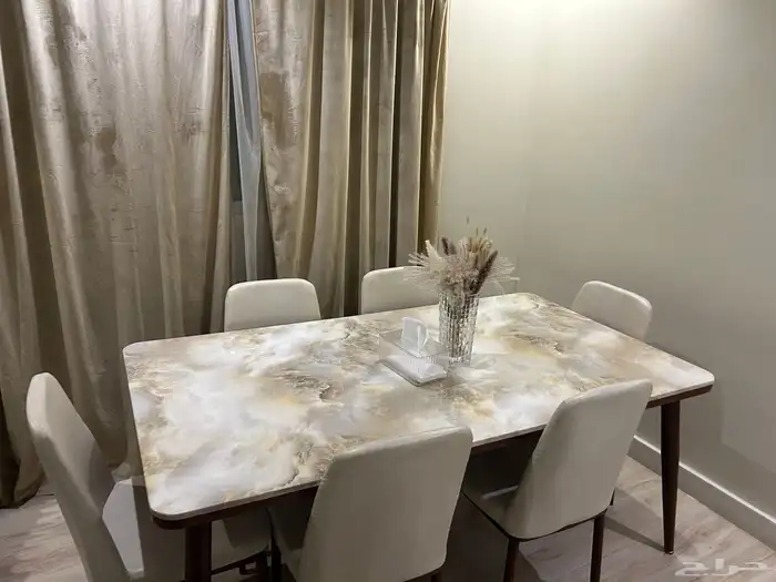 سفرة طعام 6 أشخاص 0