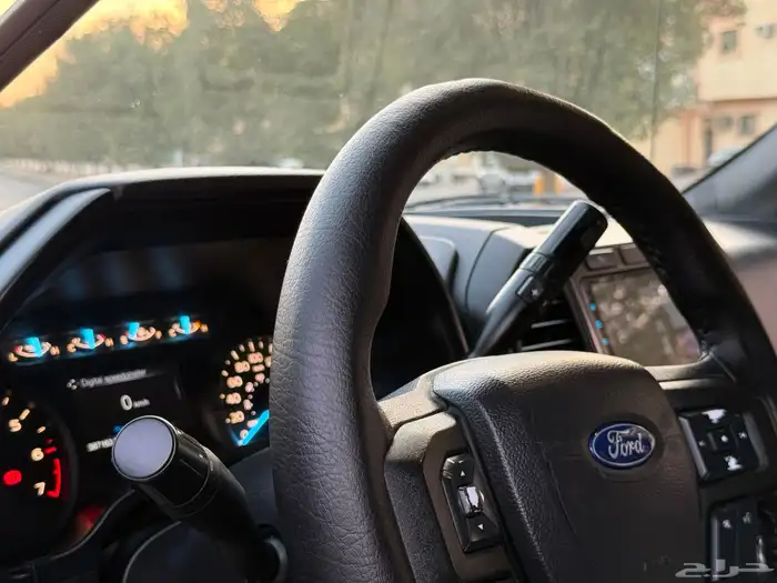 فورد F150 - 2018 - دبل V8 ( بحالة ممتازة ) 23