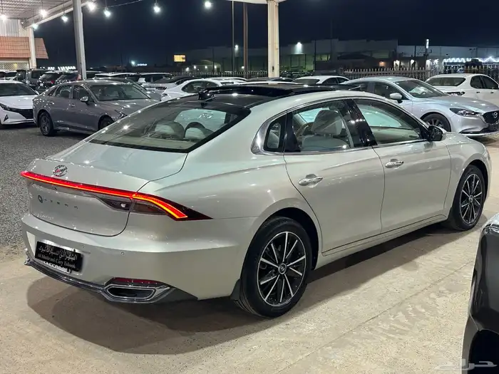 ازيرا سمارت 2022 سعودي عداد قليل بحالة الوكالة 5