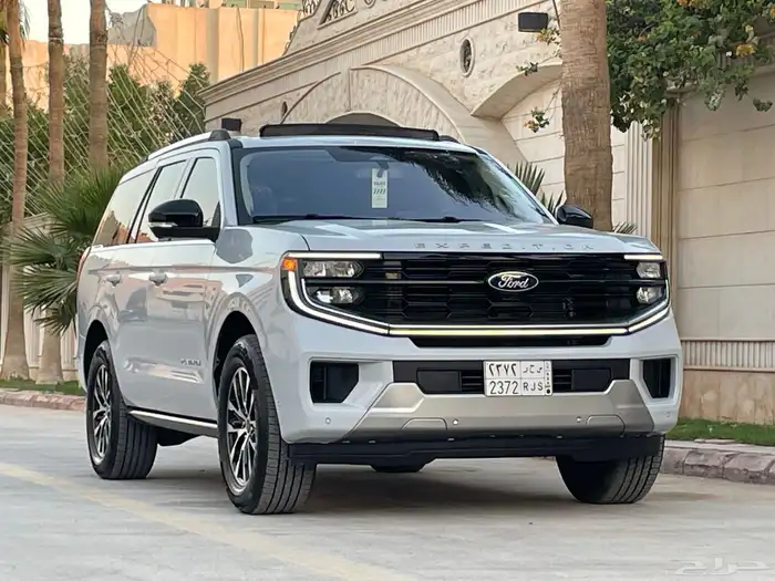 فورد اكسبديشن 2025 بلاتينيوم عداد (9 الاف) قمه بالنظافه 26