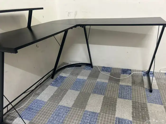 طاولة قمينق اخت الجديده 2